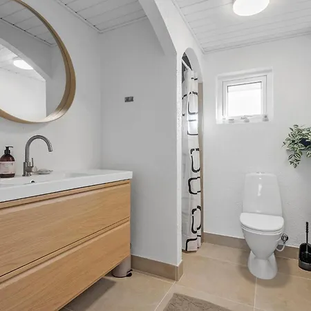 5 Bedroom In Casa de Férias Blåvand