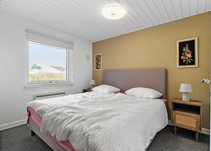 5 Bedroom In